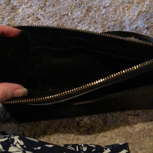 Like new Black Coach crossbody - Picture 2 of 3